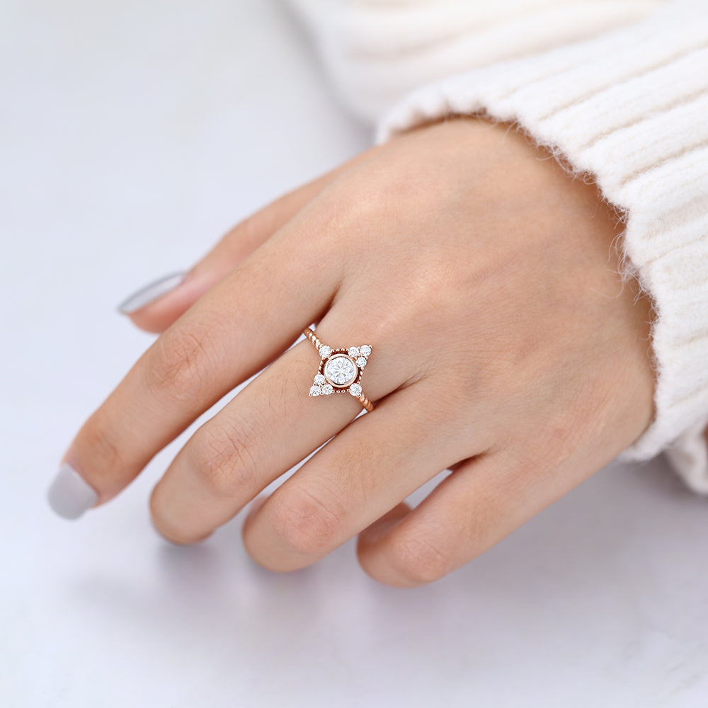 0.41 CT Round Cluster Moissanite Engagement Ring