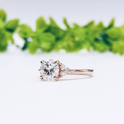 2.65 CT Round Cluster Moissanite Engagement Ring