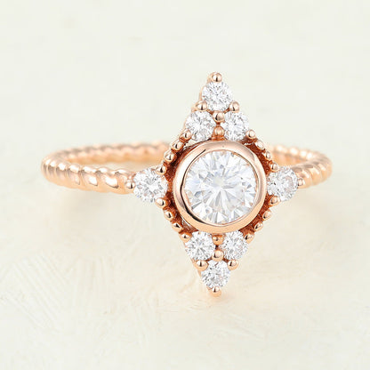 0.41 CT Round Cluster Moissanite Engagement Ring